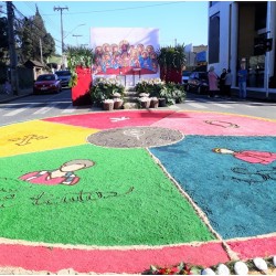 Celebração de Corpus Christi terá tapetes coloridos pelas ruas de Campo Largo